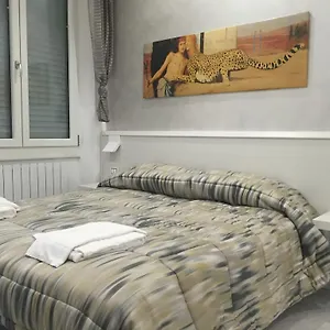 Picaflor Art & 2*, Milan Italie